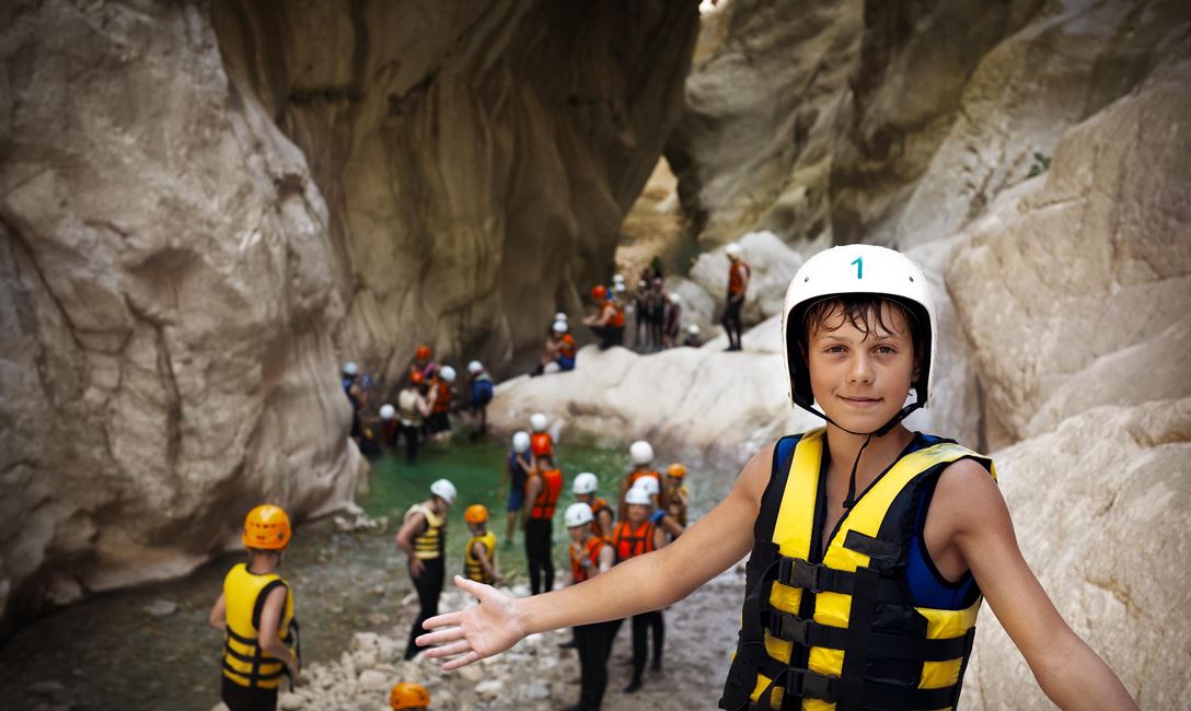 Kids Canyoning @Region Hohe Salve-Shutterstock