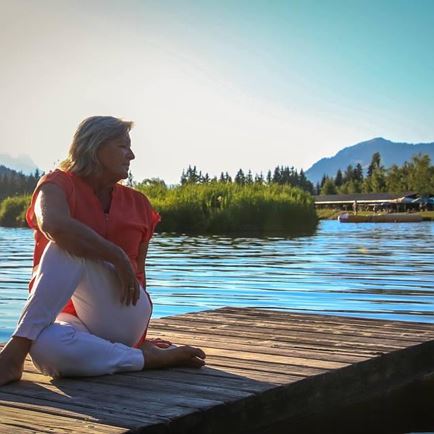 Yoga & Qi Gong with Anneliese Höfer 