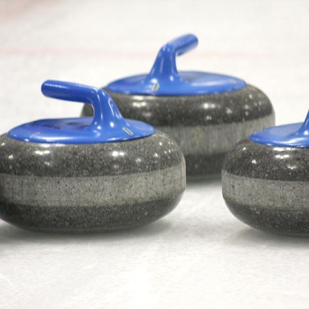 Curling: straattoernooi in Itter