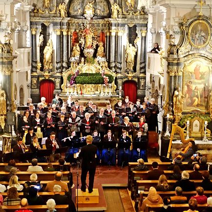 Festive Christmas Concert of the Tyrolean Trachtlerchores