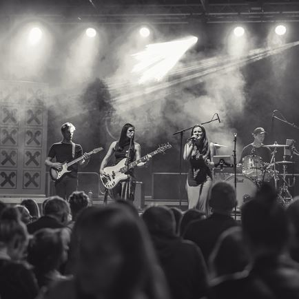 Lang & Klang Live music with 'THE B&G's & The Greets'