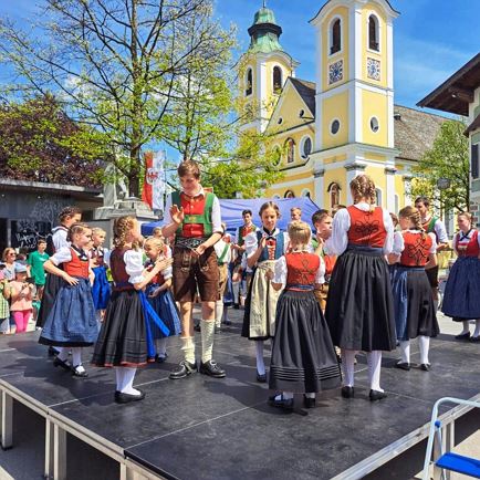 Maifest mit dem Trachtenverein Edelraute