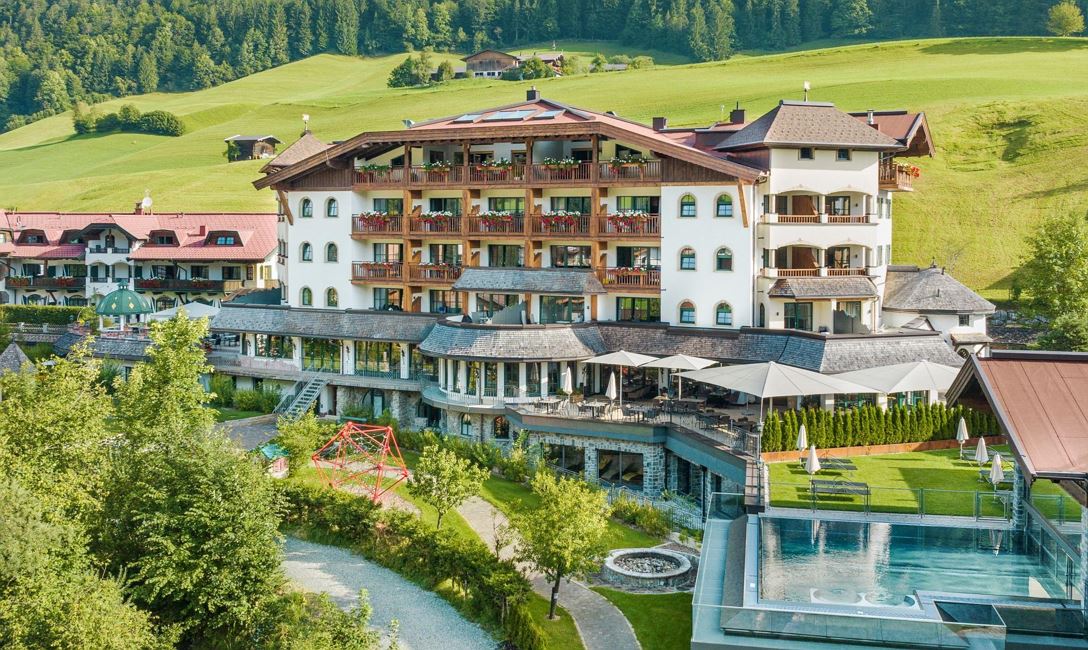 Hotel Jagdschlössl im Sommer