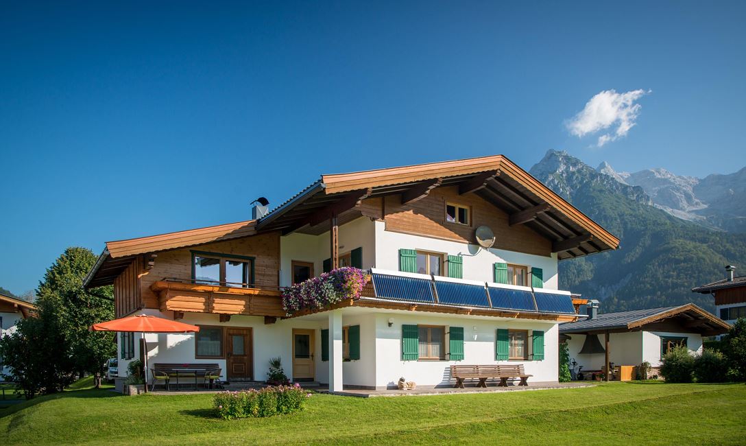 Hausansicht Sommer