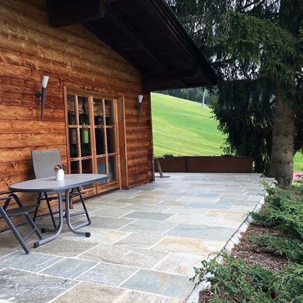 Chalet Julia Sommer Terrasse