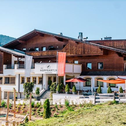 Außenansicht Sommer (c) Daniel Waschnig