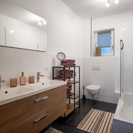 Badezimmer (c) Hannes Dabernig