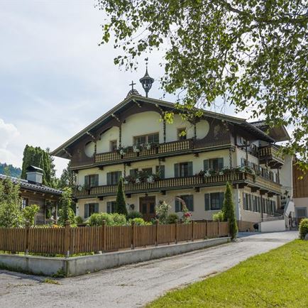 Kodahof-Itter-Sommeransicht