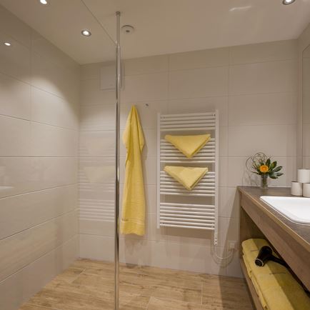 Hotel Theresia Garni - Badezimmer - Apartment