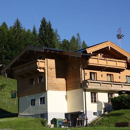 Der Gasthof im Sommer