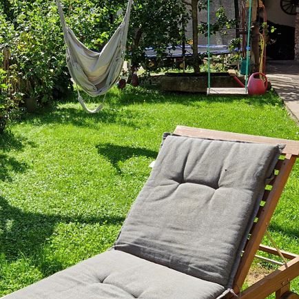 Gartenecke mit Schaukel