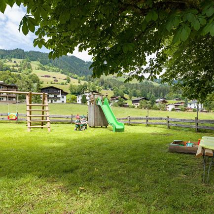 Hotel_Gasthof_Aschenwald_Bahnhofstrasse_19_Westend