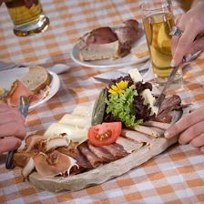 kam-001106-brettljause-fotograf-martin-lugger