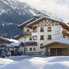 Winteransicht Hotel Loipenstubn