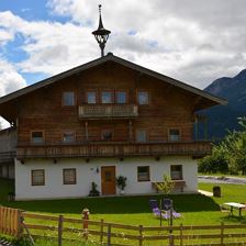 Hausansicht Sommer 1