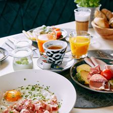 Home-Suite-Home_0106