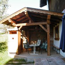 Grillplatz mit Hütte