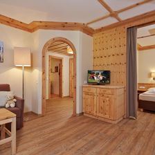Wohnzimmer (c) Pletzer Resorts