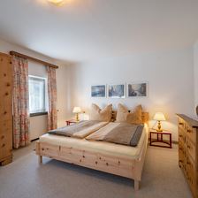 Schlafzimmer 2.1