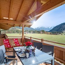 Auszeit Terrasse (c) Hannes Dabernig