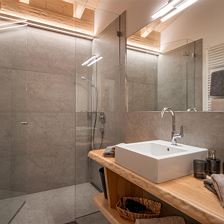 Wilder Kaiser Badezimmer (c) Hannes Dabernig