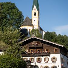Hotel_Gasthof_Unterm_Rain_Kitzbuehelerstrasse_8_Ki