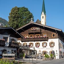 Hotel_Gasthof_Unterm_Rain_Kitzbuehelerstrasse_8_Ki