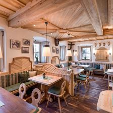 Hotel_Unterm_Rain_Kitzbuehelerstrasse_8_Kirchberg_