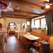 Pension-Alpenblick-Bullinga-Emma-Reithergasse-Kirc