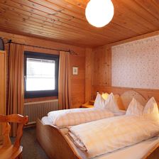 Pension-Alpenblick-Bullinga-Emma-Reithergasse-Kirc