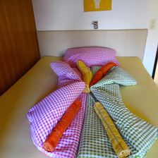 Bett ist fertig - gute Nacht