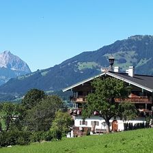 Bauernhof mit Wilder Kaiser