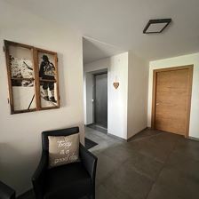 Eingangsbereich  mit Lift