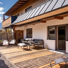 Haus_Steinplatte_Dorfstrasse_33_Waidring_Terrasse_