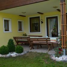 Sitzecke vor dem Frühstücksraum