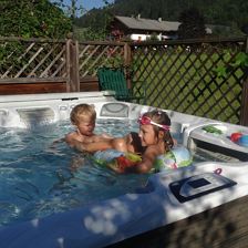 Im Sommer - Whirlpool auf der Sonnenterrasse