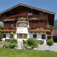 Hausansicht Sommer