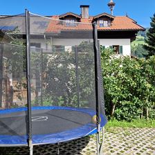 Trampolin