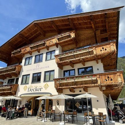 Bäckerei & Cafe Decker