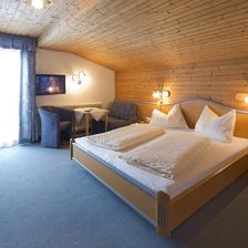 Zimmer  mit Zustellbett Balkon Suedseitig