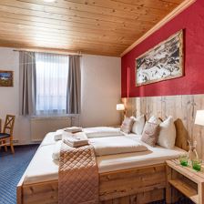 Haus_Tirol_Badhausweg_19_Brixen_06_2020_Zimmer_4
