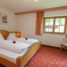 2-4 Pers. Wohnung Schlafzimmer