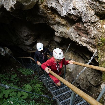 Treppe Eishöhle@Region Hohe Salve-Ringler Stefan
